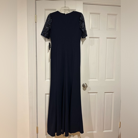 Adrianna Papell Beaded Gown NWT - Picture 2 of 3